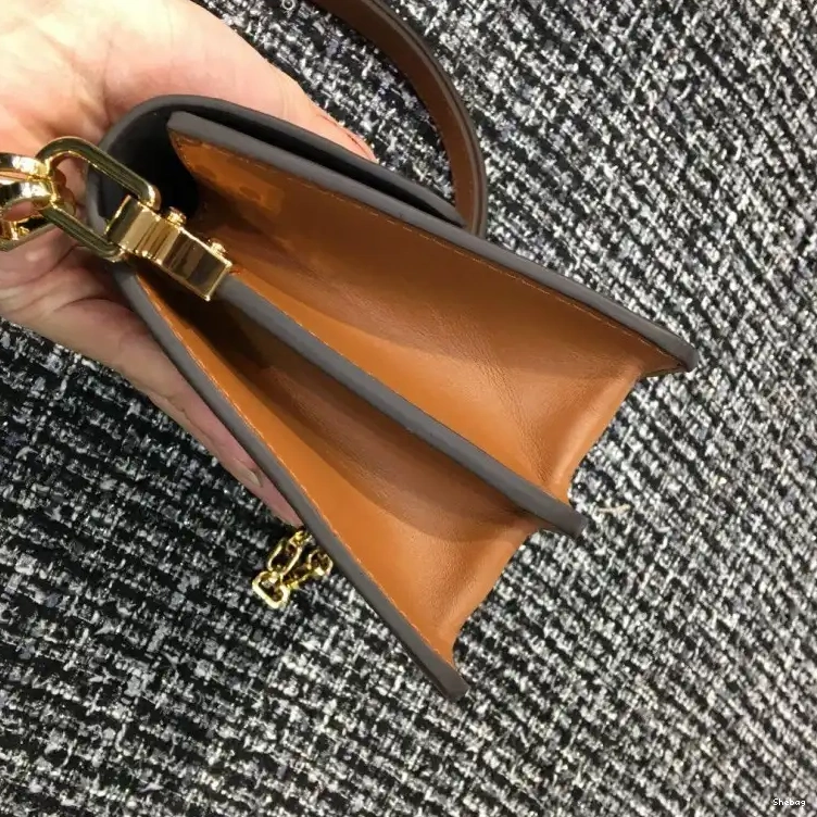 LV Bags 19B570343 0704